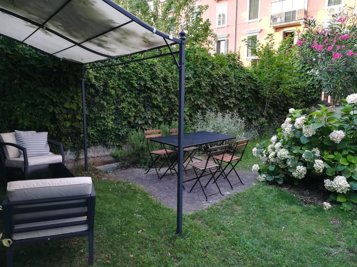 Apartment Accogliente A Dorsoduro Con Giardino! Venice